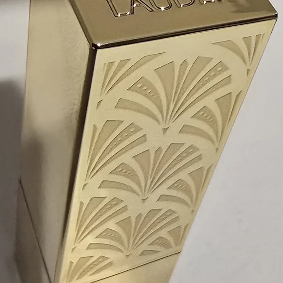 Estee Lauder Lipstick Red Velvet - Picture 3 of 3